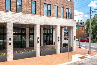 Jaeger Square in Columbus, OH - Foto de edificio - Building Photo