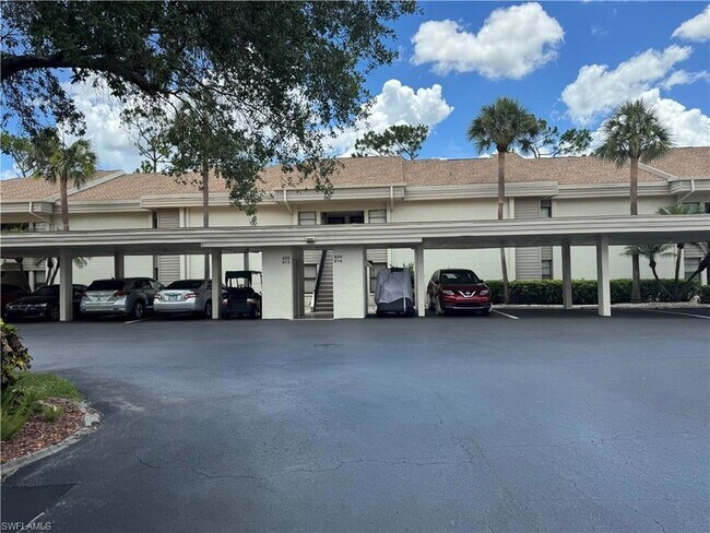 5665 Trailwinds Dr, Unit 616 in Ft. Myers, FL - Building Photo - Building Photo