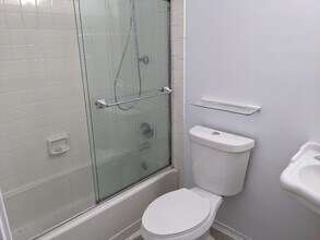 5806 Bridgetown Ct in Burke, VA - Building Photo - Building Photo