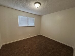 632 Cedar Ave in Atwater, CA - Building Photo - Building Photo