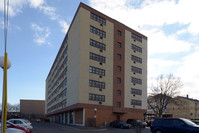 Oliveria Apartments in Fall River, MA - Foto de edificio - Building Photo