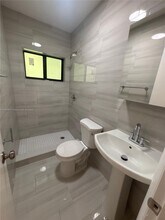 671 SW 7th St in Miami, FL - Building Photo - Building Photo
