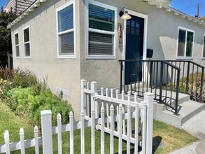 834 Penn St in El Segundo, CA - Building Photo - Building Photo