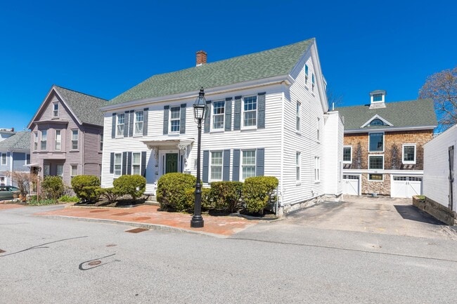 151 High St in Portsmouth, NH - Building Photo - Building Photo
