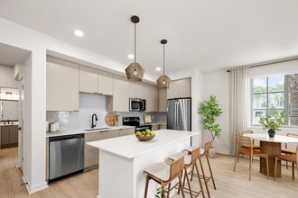Marlowe Naples in Naples, FL - Building Photo - Building Photo
