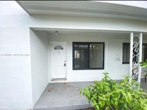 650 83rd St in Miami Beach, FL - Building Photo - Building Photo