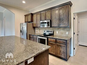 3204 Valley Hollow in Norman, OK - Building Photo - Building Photo