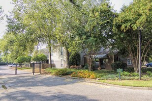 Jefferson Place in Memphis, TN - Building Photo