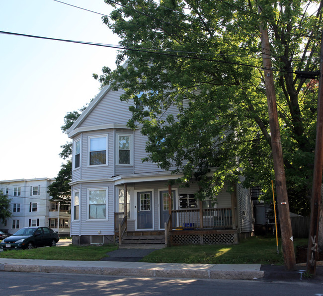125-127 Franklin St in Framingham, MA - Foto de edificio - Building Photo