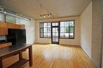 408 NW 12th Ave in Portland, OR - Building Photo - Building Photo