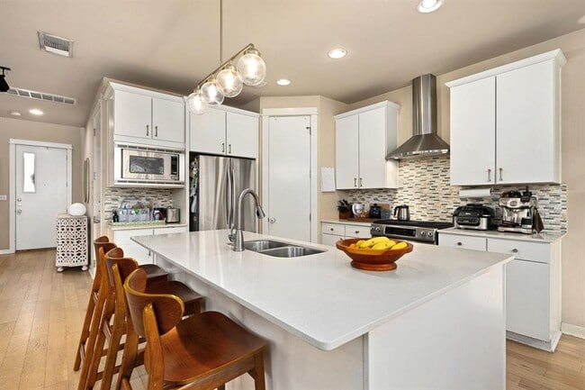 2819 Corbin Ln in Austin, TX - Building Photo - Building Photo