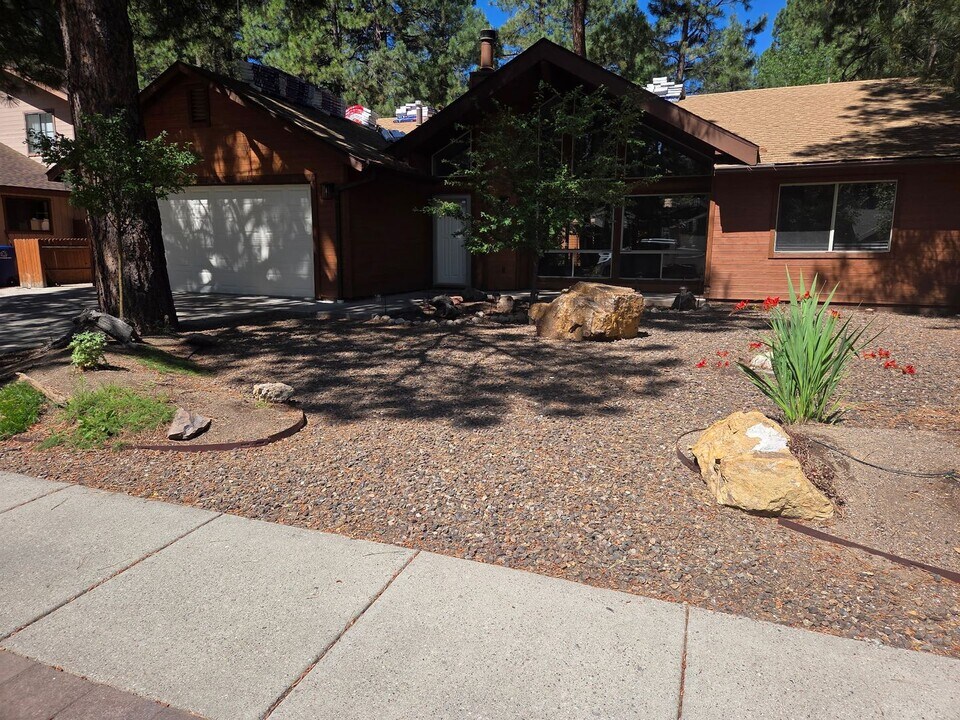 3511 S Amanda St in Flagstaff, AZ - Building Photo