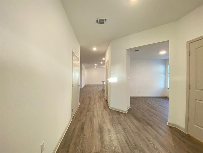202 Sweetwater Crk Ln in Hutto, TX - Building Photo - Building Photo
