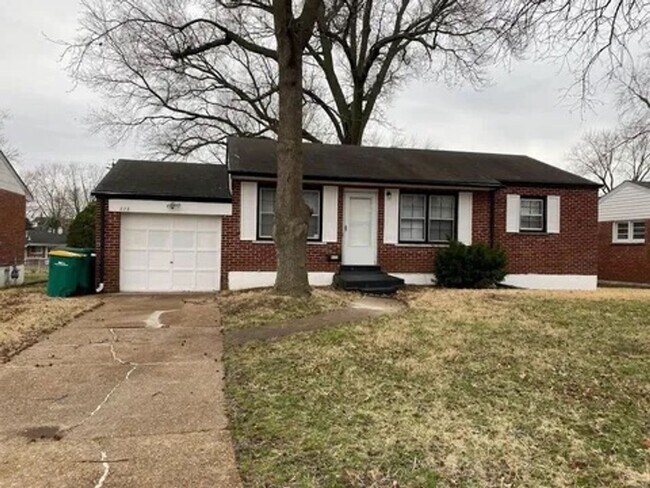 property at 822 Teurville Dr