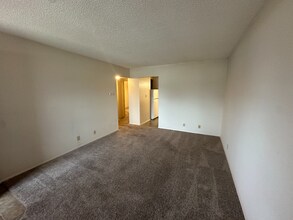 606 Cumberland Dr in Celina, OH - Building Photo - Building Photo