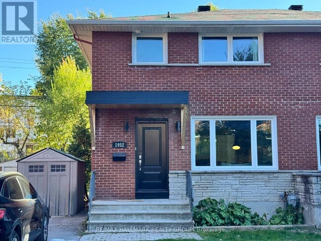 property at 1952 Bromley Rd