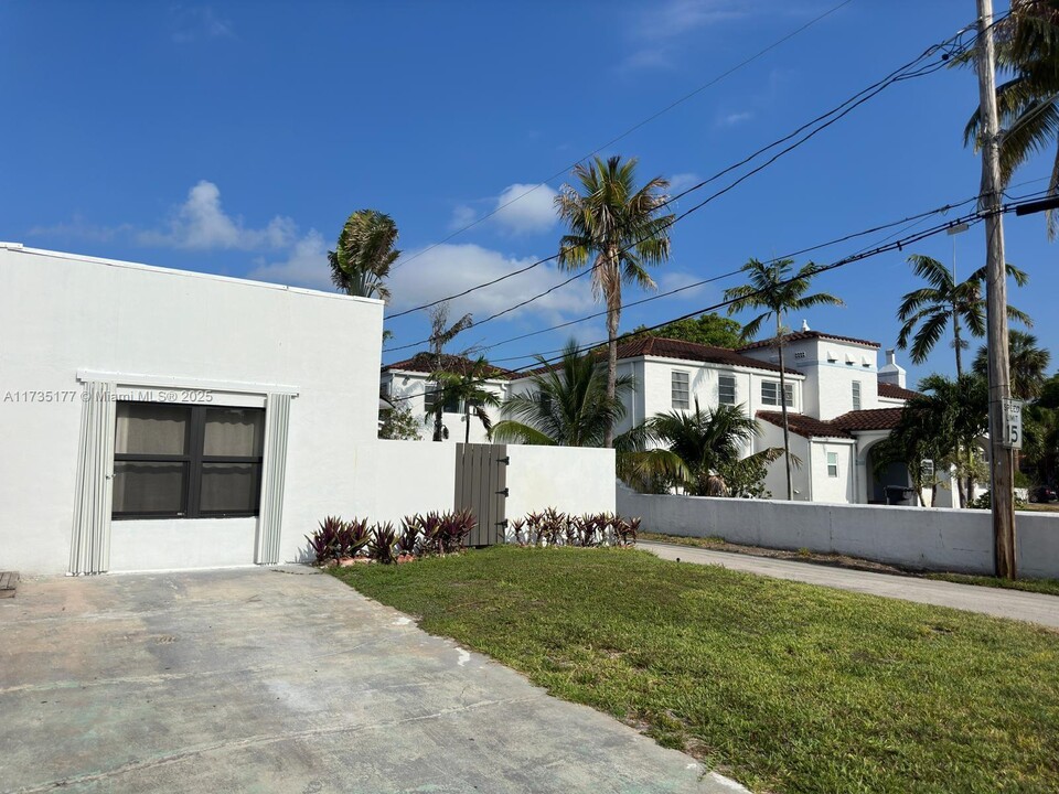 1507 Hollywood Blvd in Hollywood, FL - Building Photo