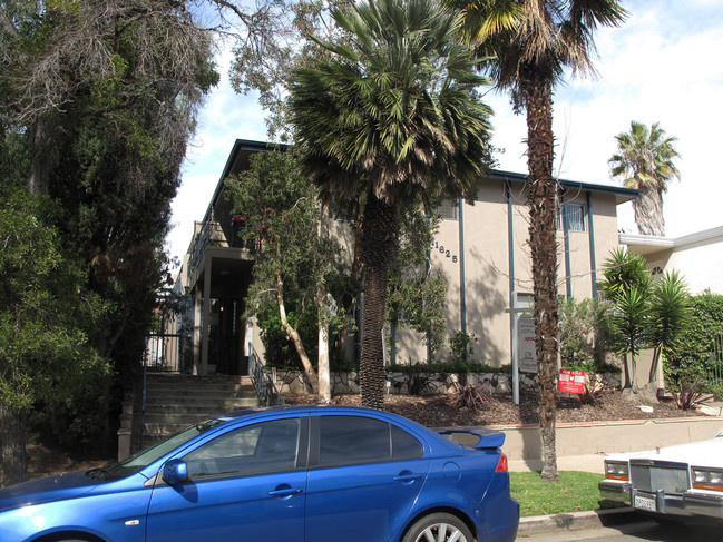 Mayfield Christy Apartments in Los Angeles, CA - Building Photo - Building Photo