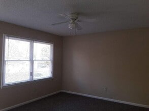 2818 Craig Point Rd in High Point, NC - Building Photo - Building Photo