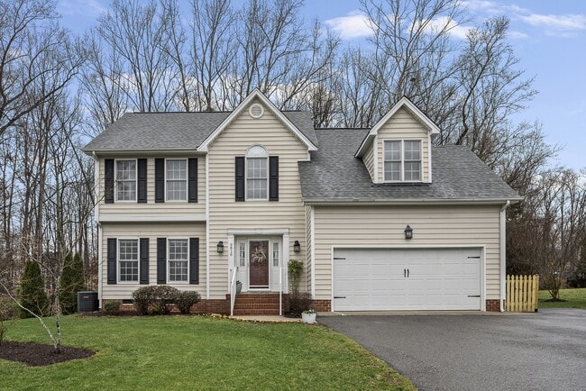 property at 9816 Pine Creek Ct