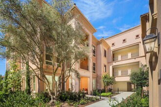 Avella Apartment Homes in Irvine, CA - Building Photo - Building Photo