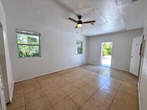 926 33rd St in West Palm Beach, FL - Building Photo - Building Photo