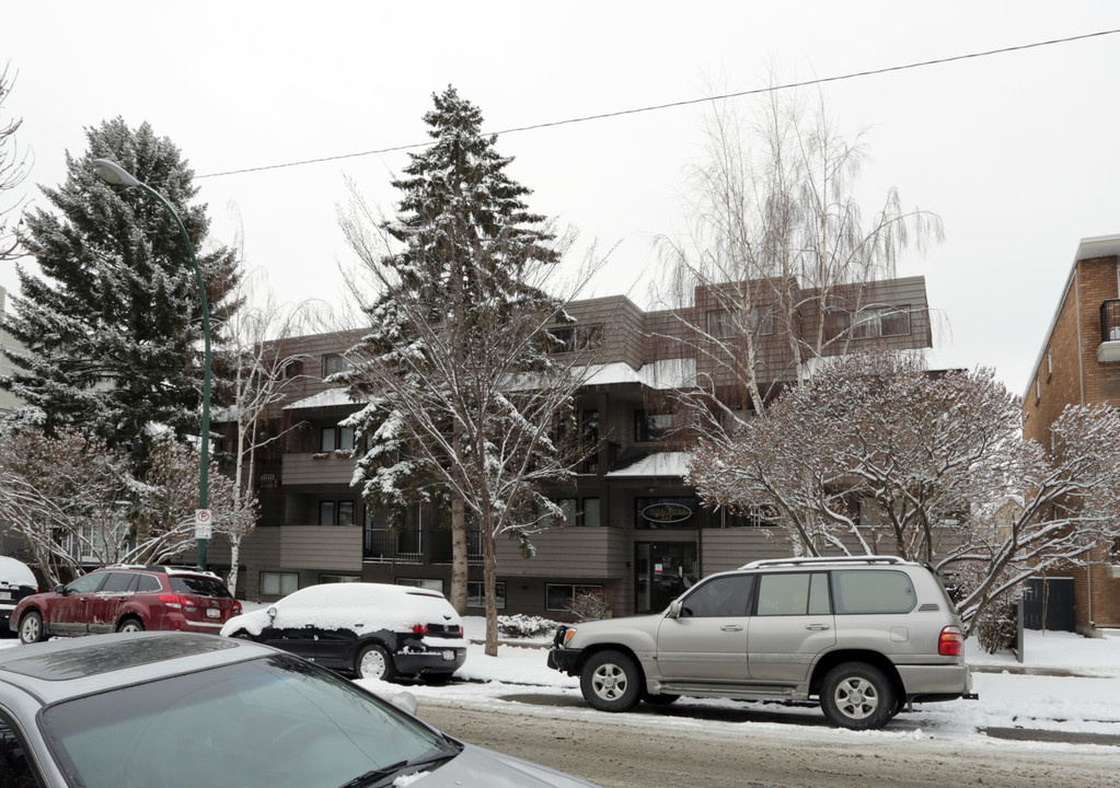 515 18th Ave SW in Calgary, AB - Building Photo