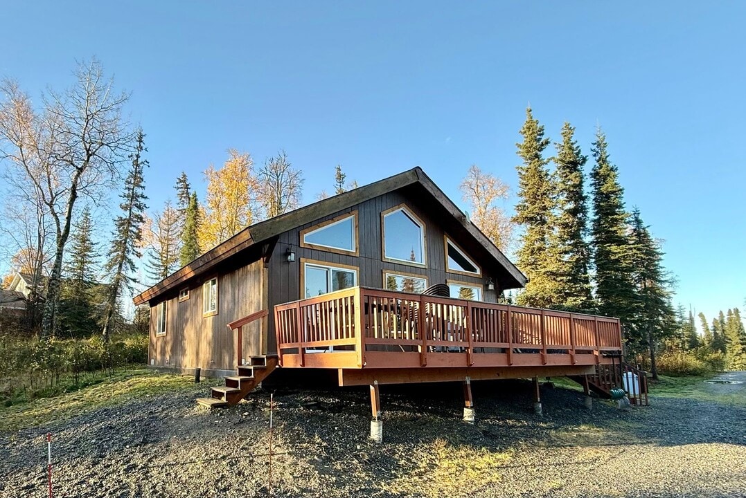 36046 Jakes Cir in Soldotna, AK - Foto de edificio