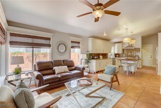 1812 Stablegate Ave in Henderson, NV - Building Photo - Building Photo