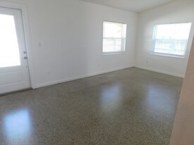 1811 Highland Ave, Unit 1811 in Melbourne, FL - Building Photo
