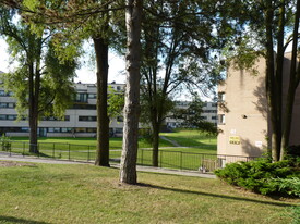 Northwoods Village Apartments