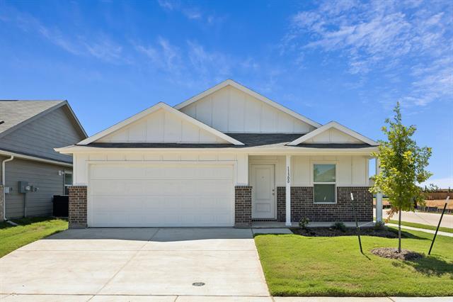 11300 Rodeo Dr in Providence Village, TX - Building Photo