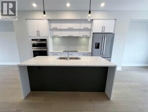 3547 Emily Carr Lane in London, ON - Building Photo - Building Photo