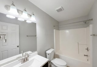 487 Peyton Dr in Trenton, OH - Building Photo - Building Photo