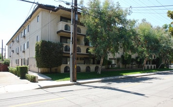 1920 Peyton Ave in Burbank, CA - Building Photo - Building Photo