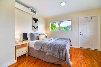 1001 NE 80th St in Miami, FL - Building Photo - Building Photo