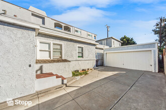 414 Obispo Ave in Long Beach, CA - Building Photo - Building Photo