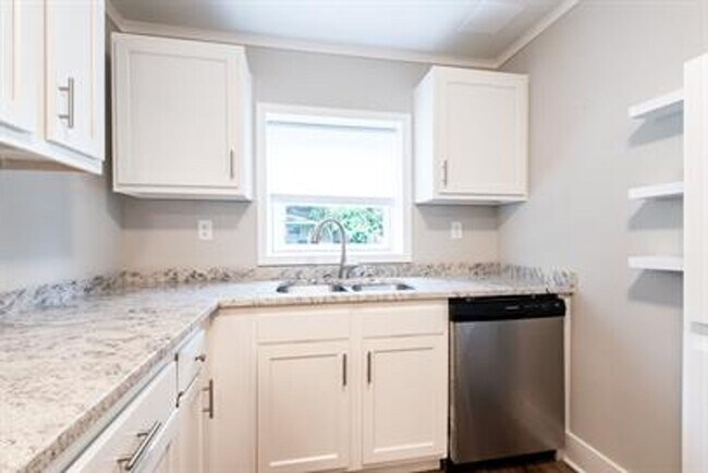 property at 104 E Madison St
