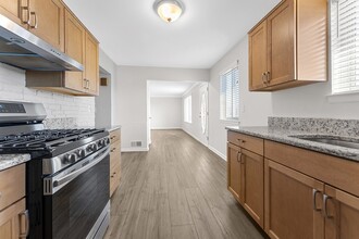 8315 Flamingo St in Westland, MI - Foto de edificio - Building Photo