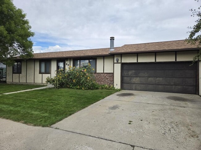 property at 89 Oakwood Ln