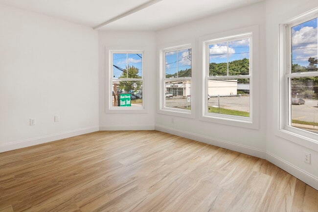 8 Enon St in Beverly, MA - Building Photo - Building Photo