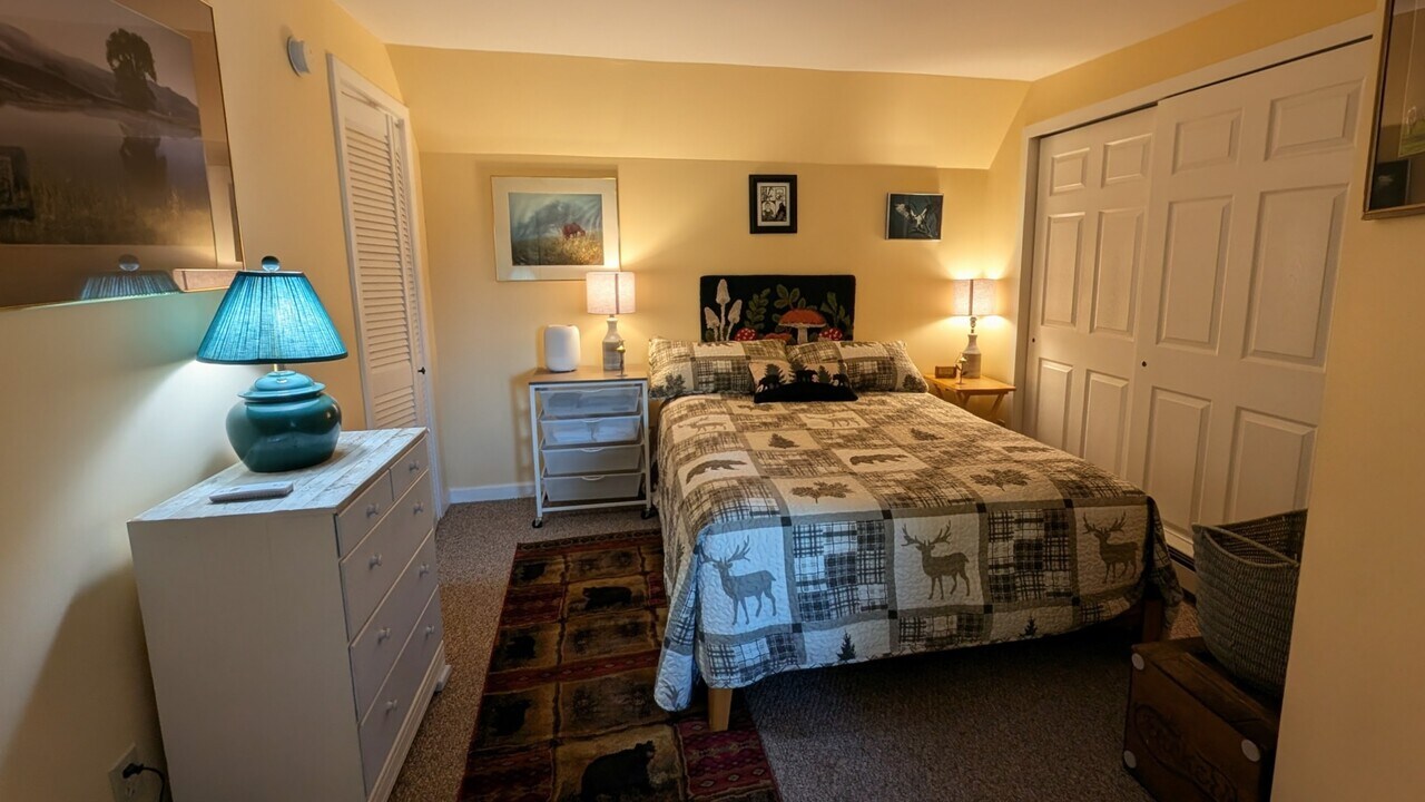 221 Deans Mountain Rd, Unit 1 in Moretown, VT - Foto de edificio