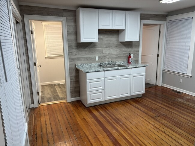 154 North St in Bristol, CT - Building Photo - Building Photo