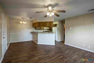 2405 S 13th St in Temple, TX - Building Photo - Building Photo