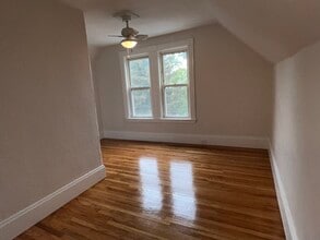 4 Usher Rd in Medford, MA - Building Photo - Building Photo