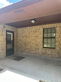 2071 Co Rd 108 in Lincoln, TX - Building Photo - Building Photo