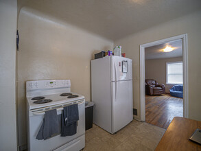 1140 NE Lake St, Unit House in Pullman, WA - Foto de edificio - Building Photo