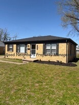 2328 W Wildwood Rd in Wichita, KS - Building Photo