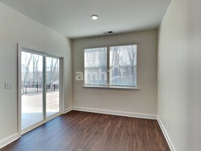 628 Rivermist Dr in Belmont, NC - Foto de edificio - Building Photo