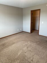 1972 Peach Dr NE in Sauk Rapids, MN - Building Photo - Building Photo